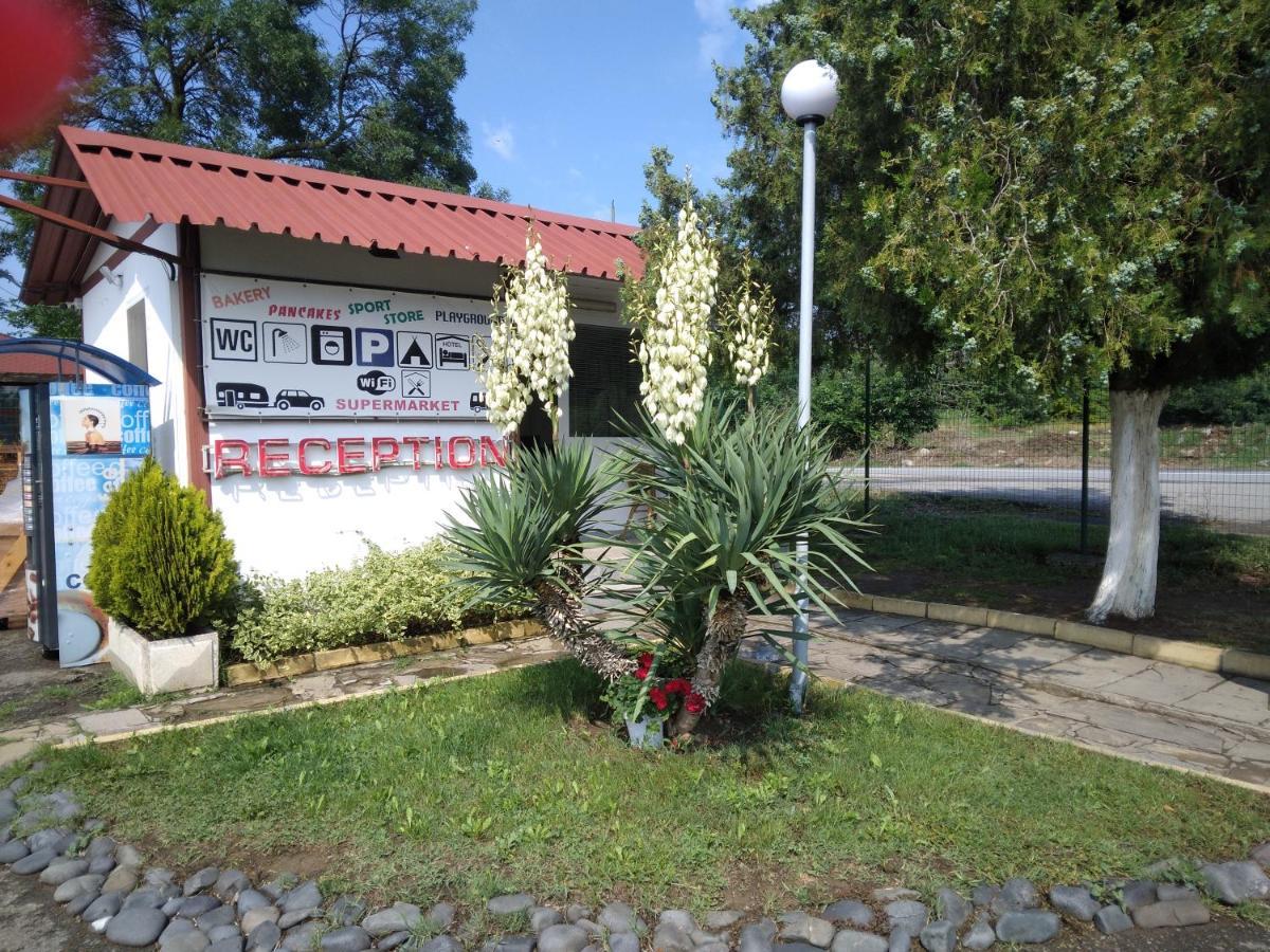 Camping Goldfish Sosopol Exterior foto